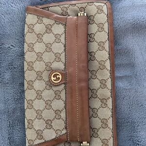 Vintage Late 70s/Early 80s Gucci GG Monogram Clutch